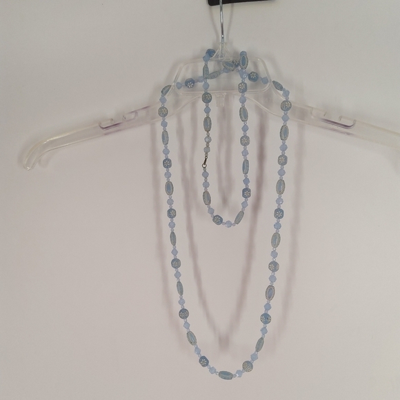 VINTAGE DETAILED PLASTIC BEADED LONG NECKLACE - Picture 1 of 5